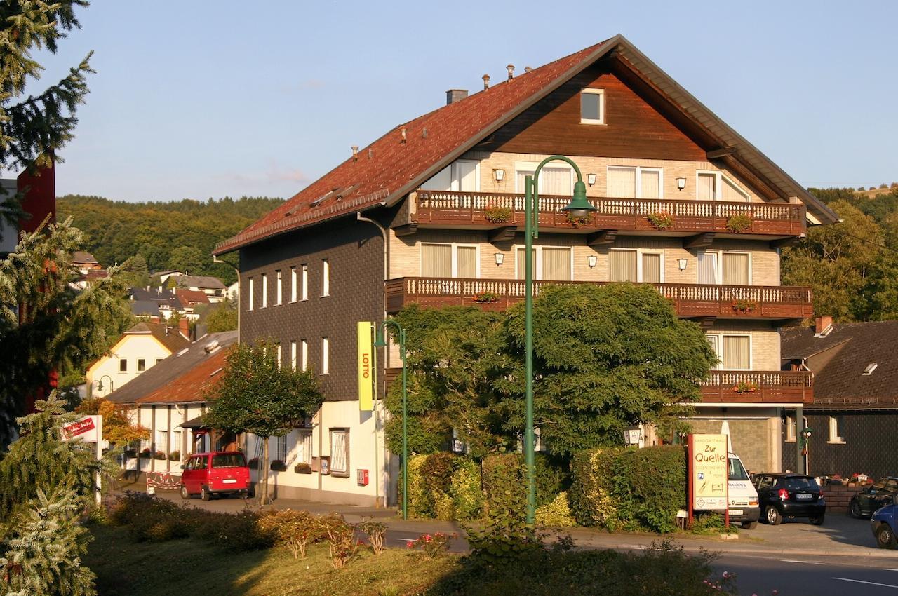 Gasthaus Zur Quelle Bad Marienberg Luaran gambar
