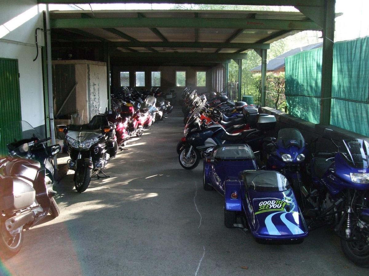 Gasthaus Zur Quelle Bad Marienberg Luaran gambar