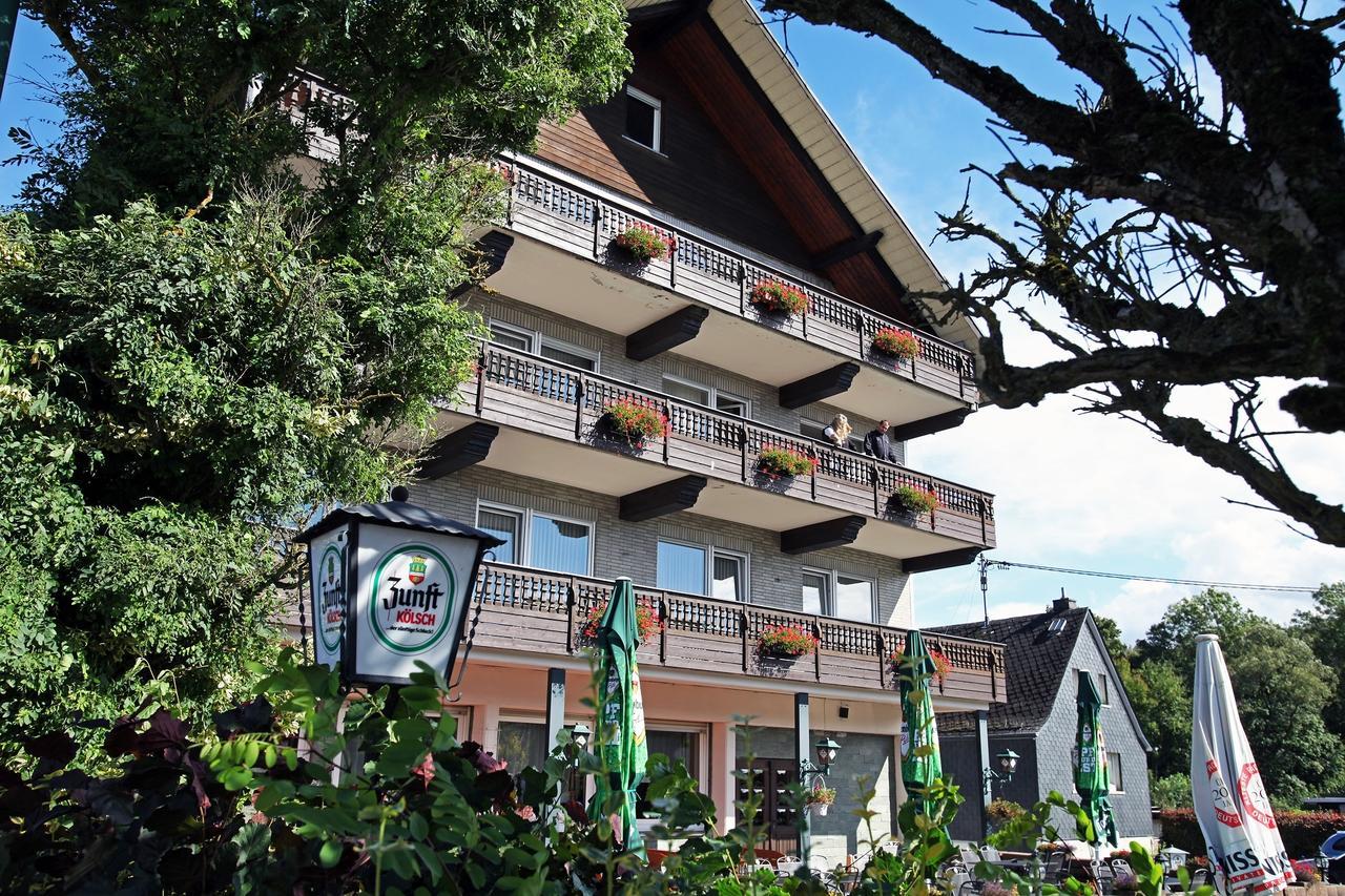 Gasthaus Zur Quelle Bad Marienberg Luaran gambar